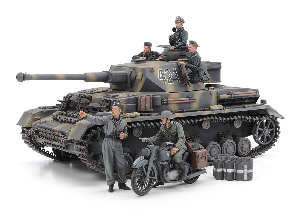 1/35 GERMAN TANK PANZERKAMPFWAGEN IV Ausf.G EARLY PRODUCTION & MOTORCYCLE SET "EASTERN FRONT"