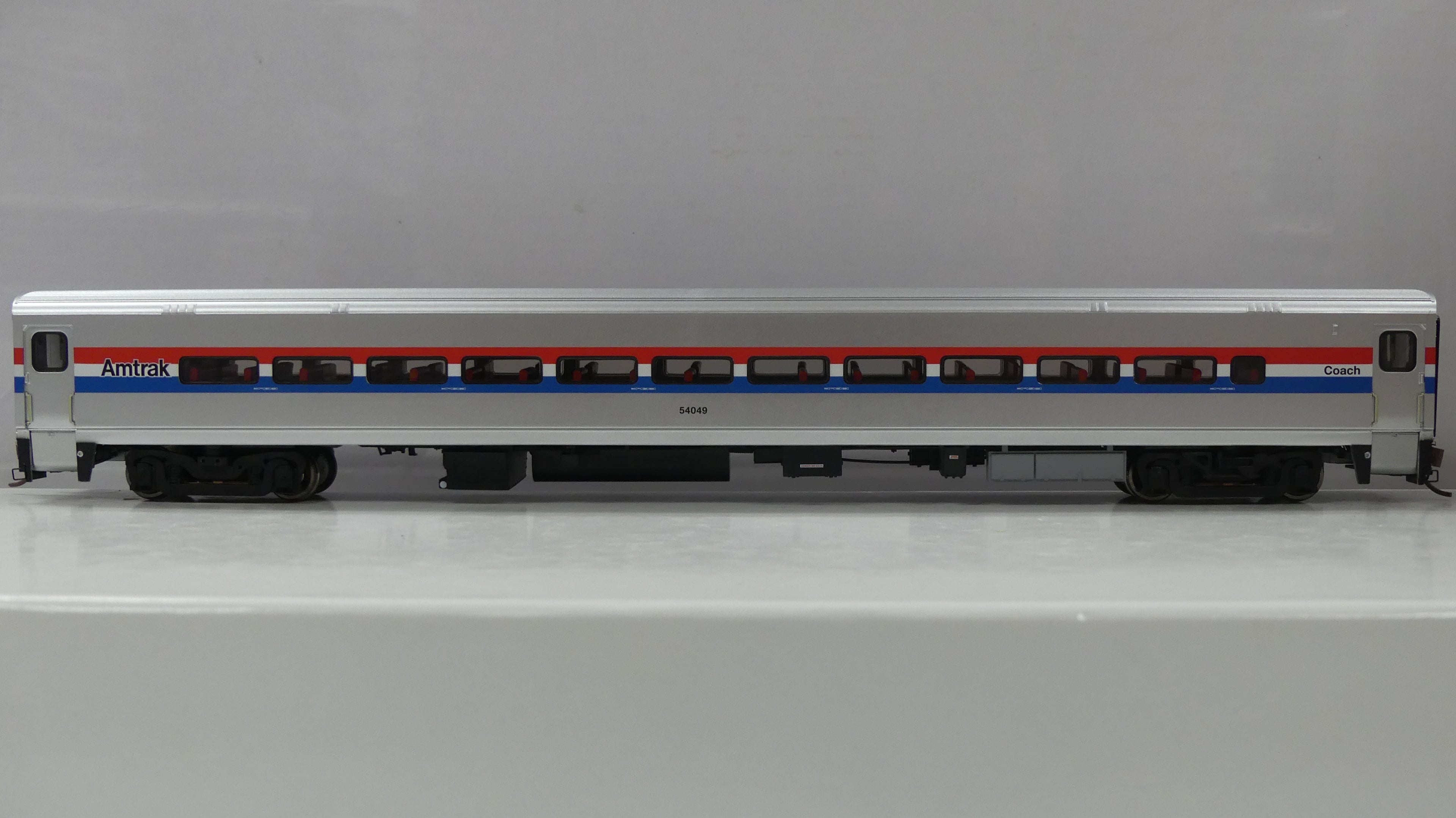 Rapido  Ho Scale Horizon ADA Coach Amtrak Ph III