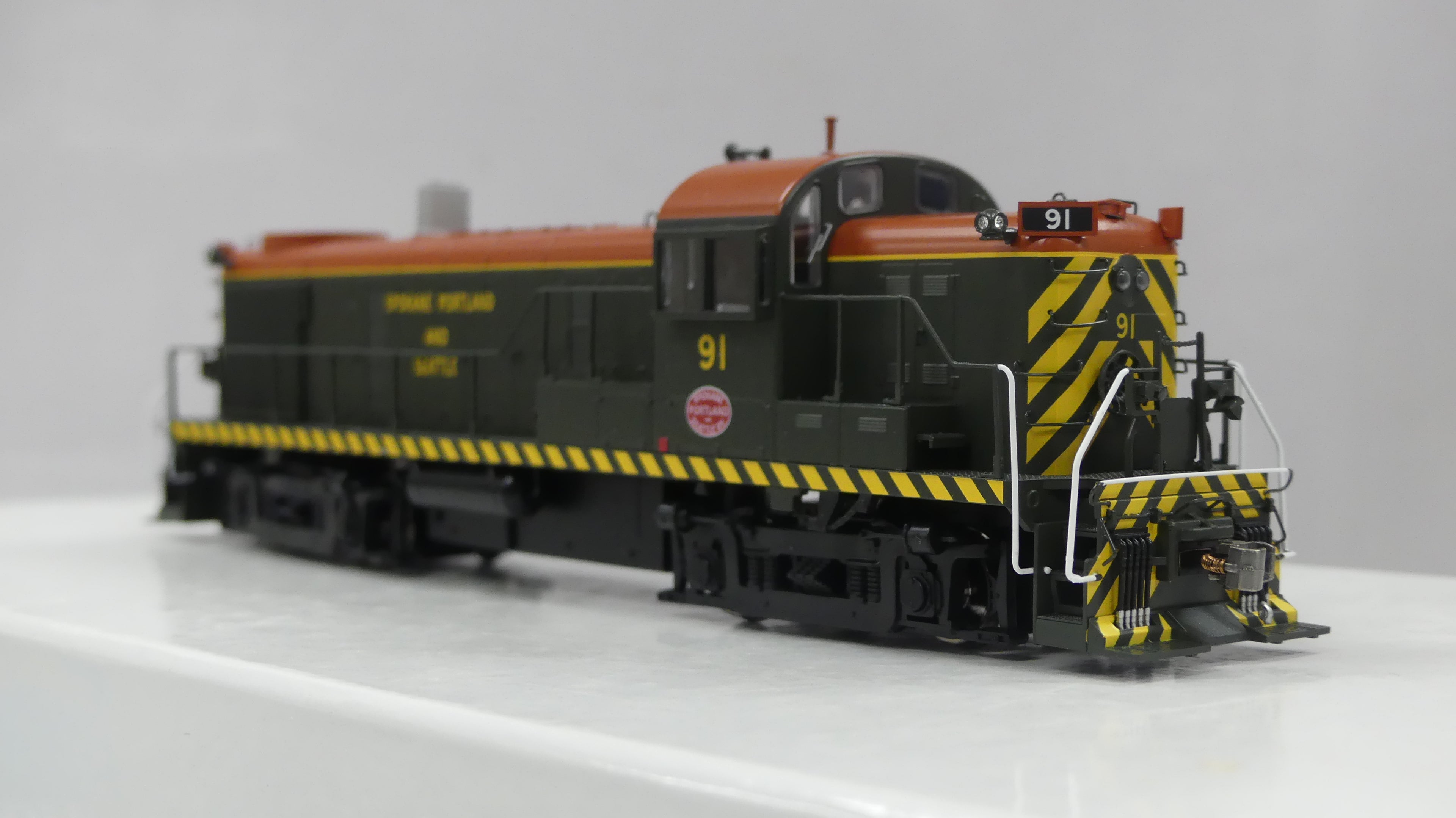 Bowser HO Scale RS-3 Spokane, Portland & Seattle DCC & Sound