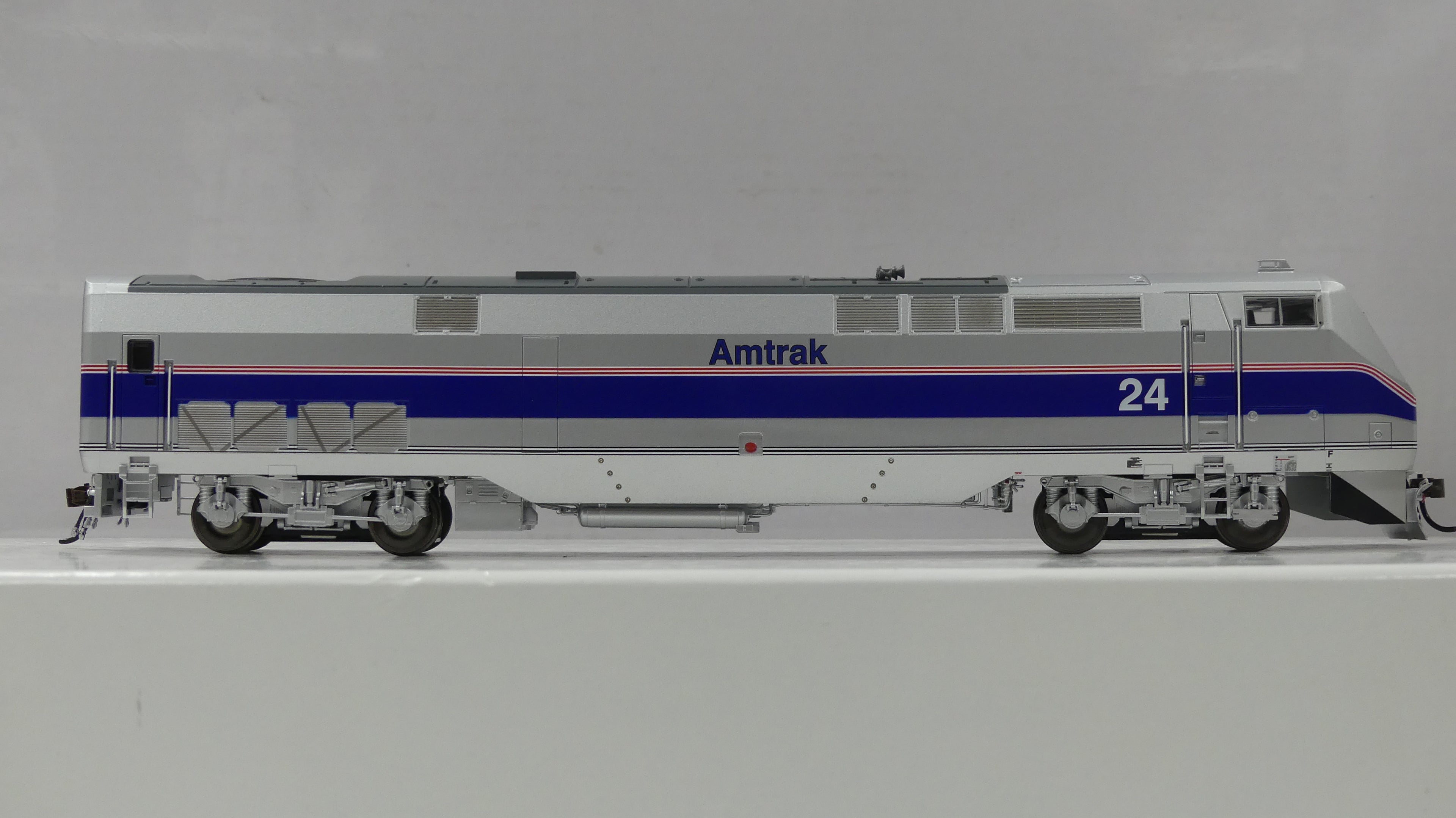 Athearn Genesis HO Scale P42DC Amtrak IV DCC Ready