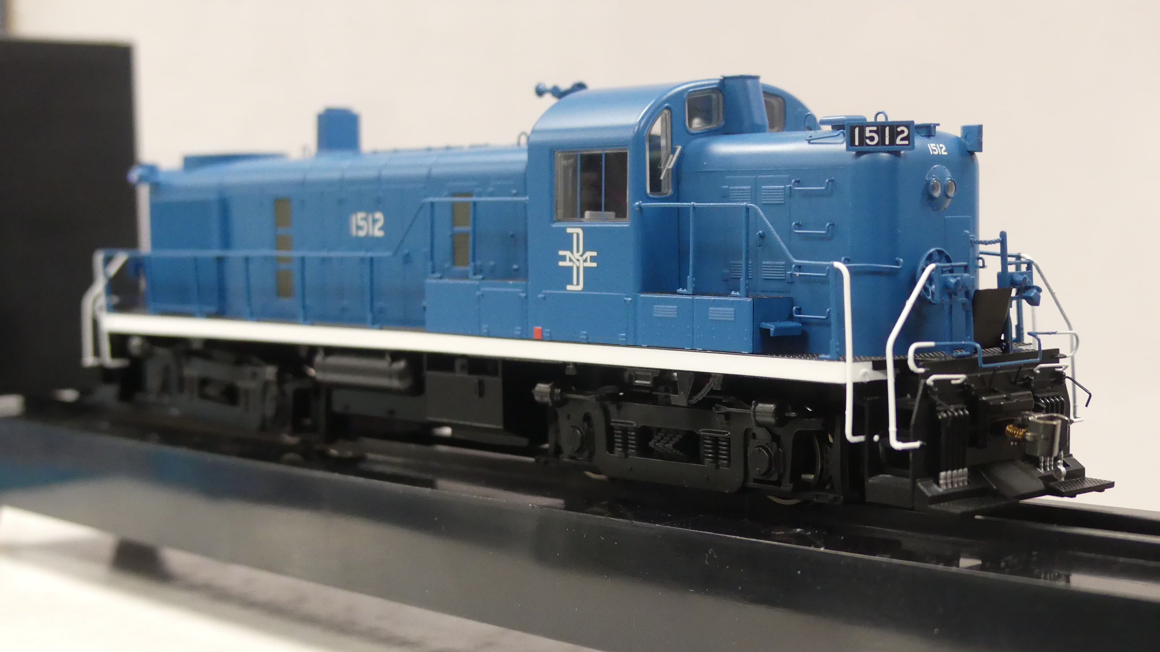 Bowser HO Scale RS-3 Boston & Maine (Blue Scheme) DCC & Sound