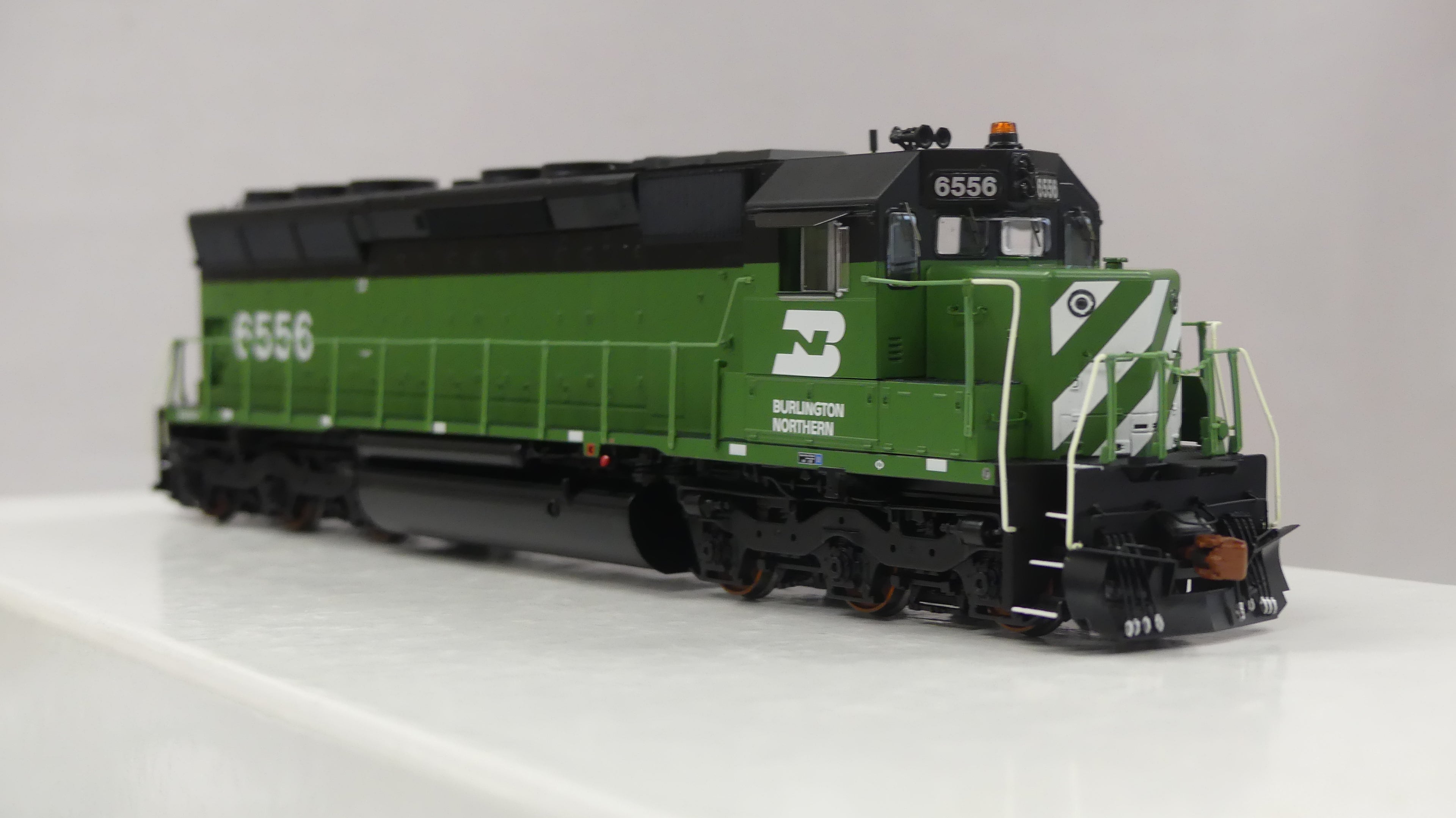 Scaletrains Rivet Counter Ho Scale SD45 Burlington Northern DCC & Sound