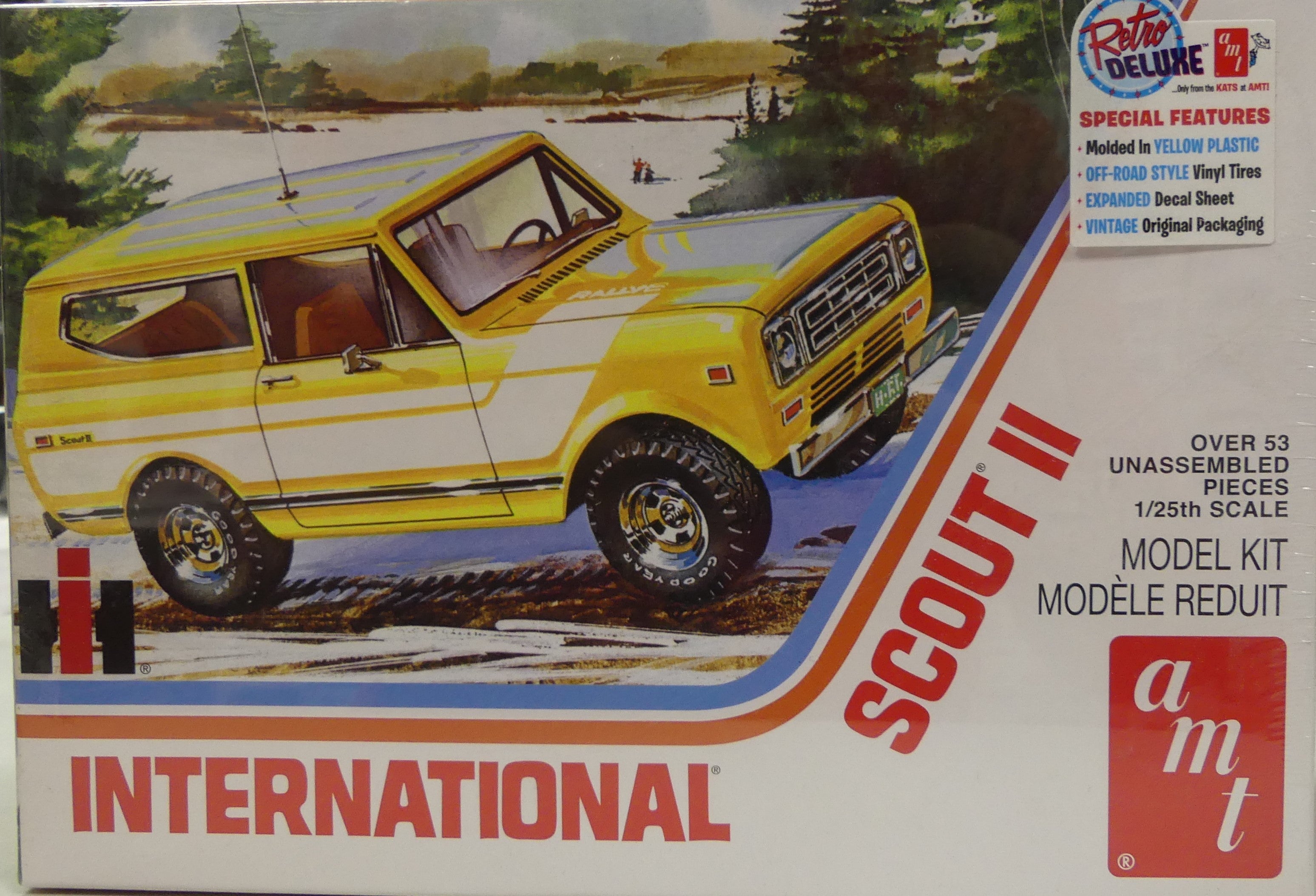 AMT 1977 INTERNATIONAL HARVESTER SCOUT II 1:25 SCALE MODEL KIT