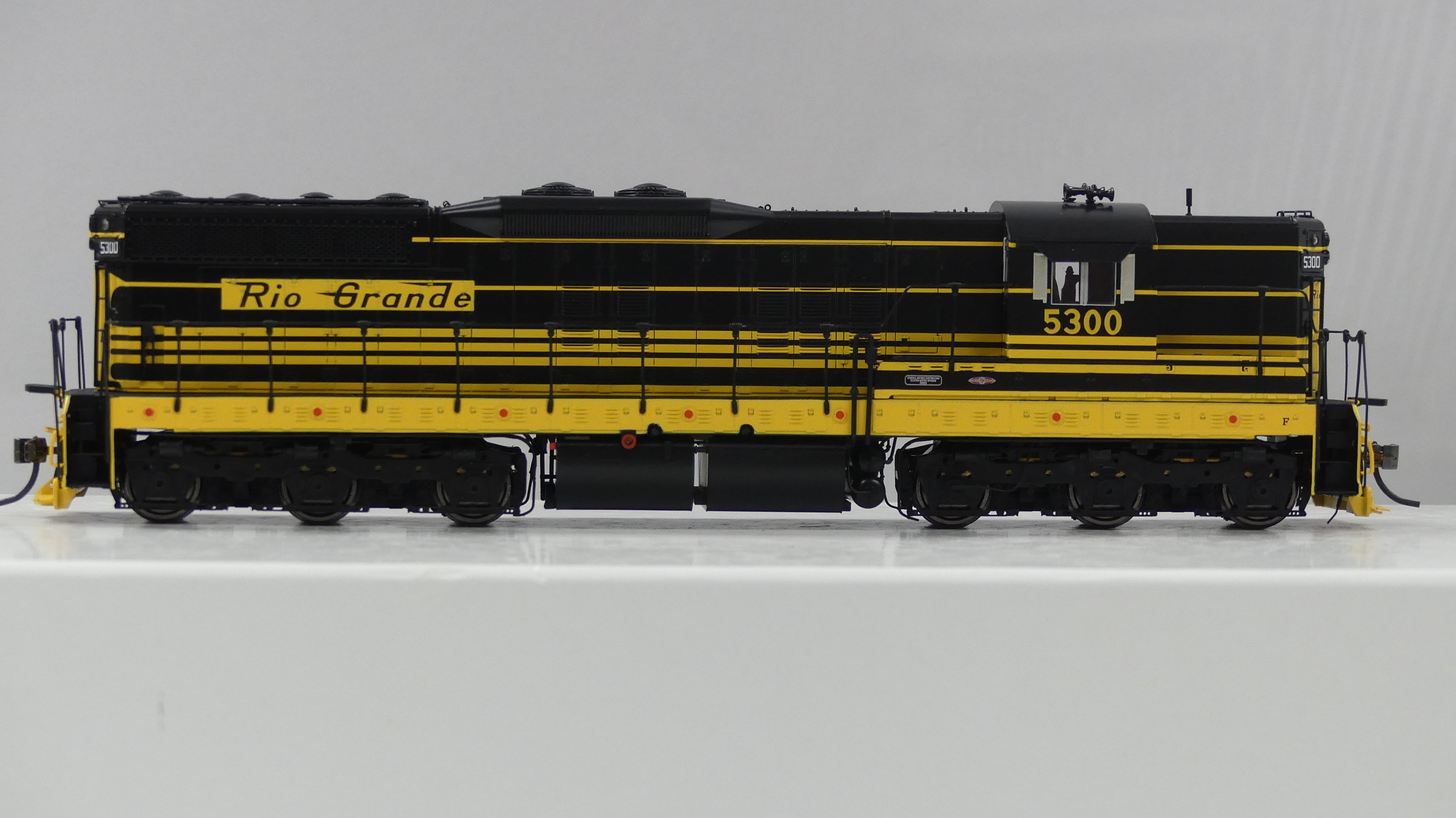 Rapido Ho Scale EMD SD7 Denver & Rio Grande Western DCC & Sound
