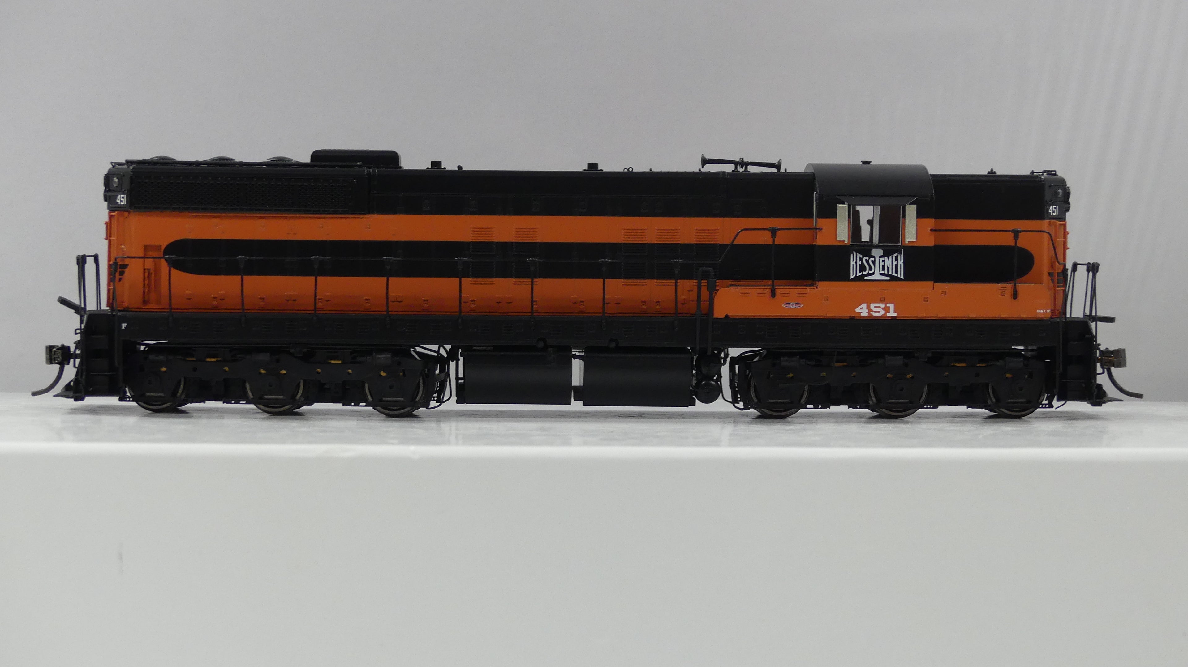Rapido Ho Scale EMD SD7 Bessemer & Lake Erie DCC & Sound