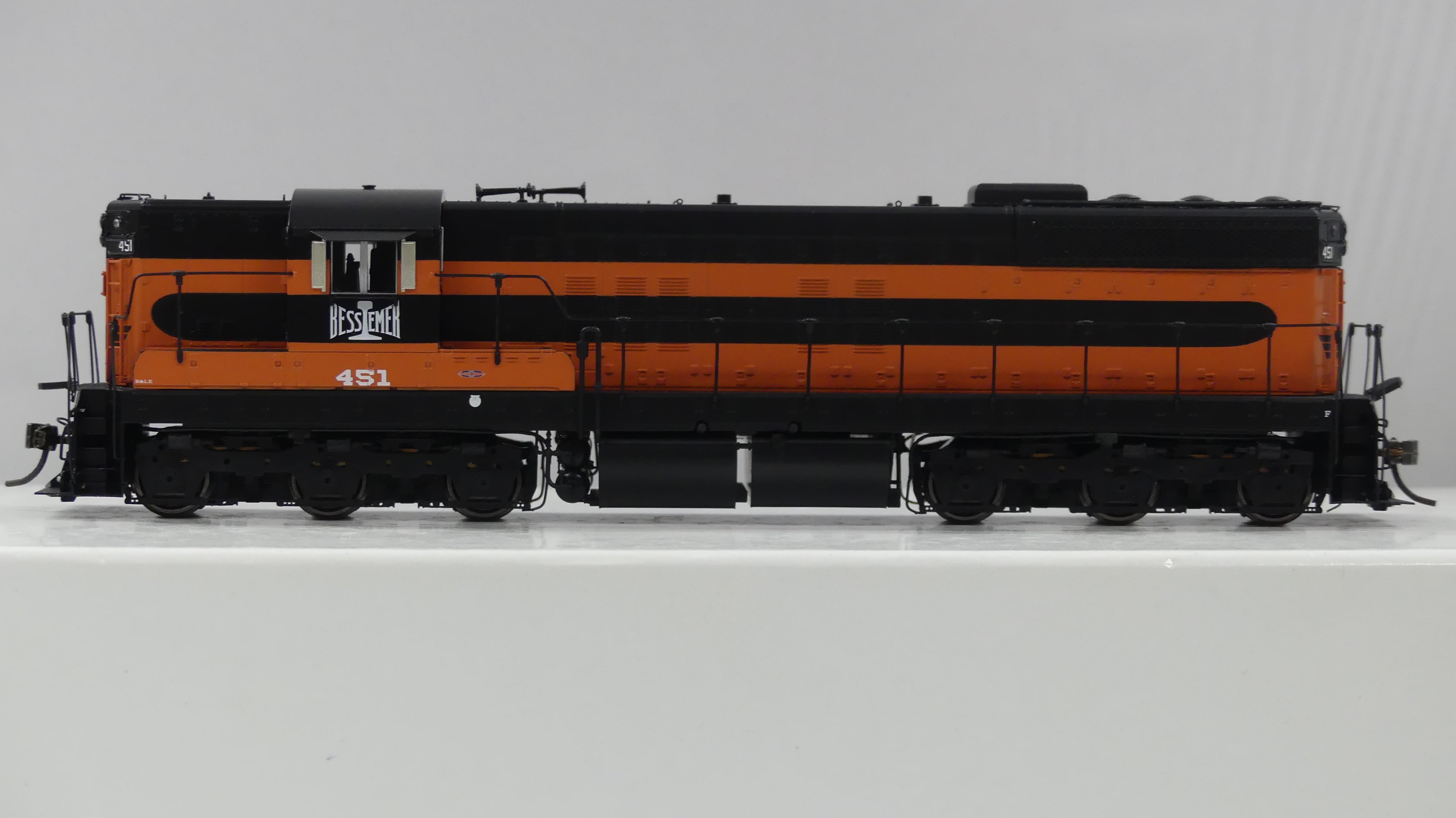 Rapido Ho Scale EMD SD7 Bessemer & Lake Erie DCC & Sound