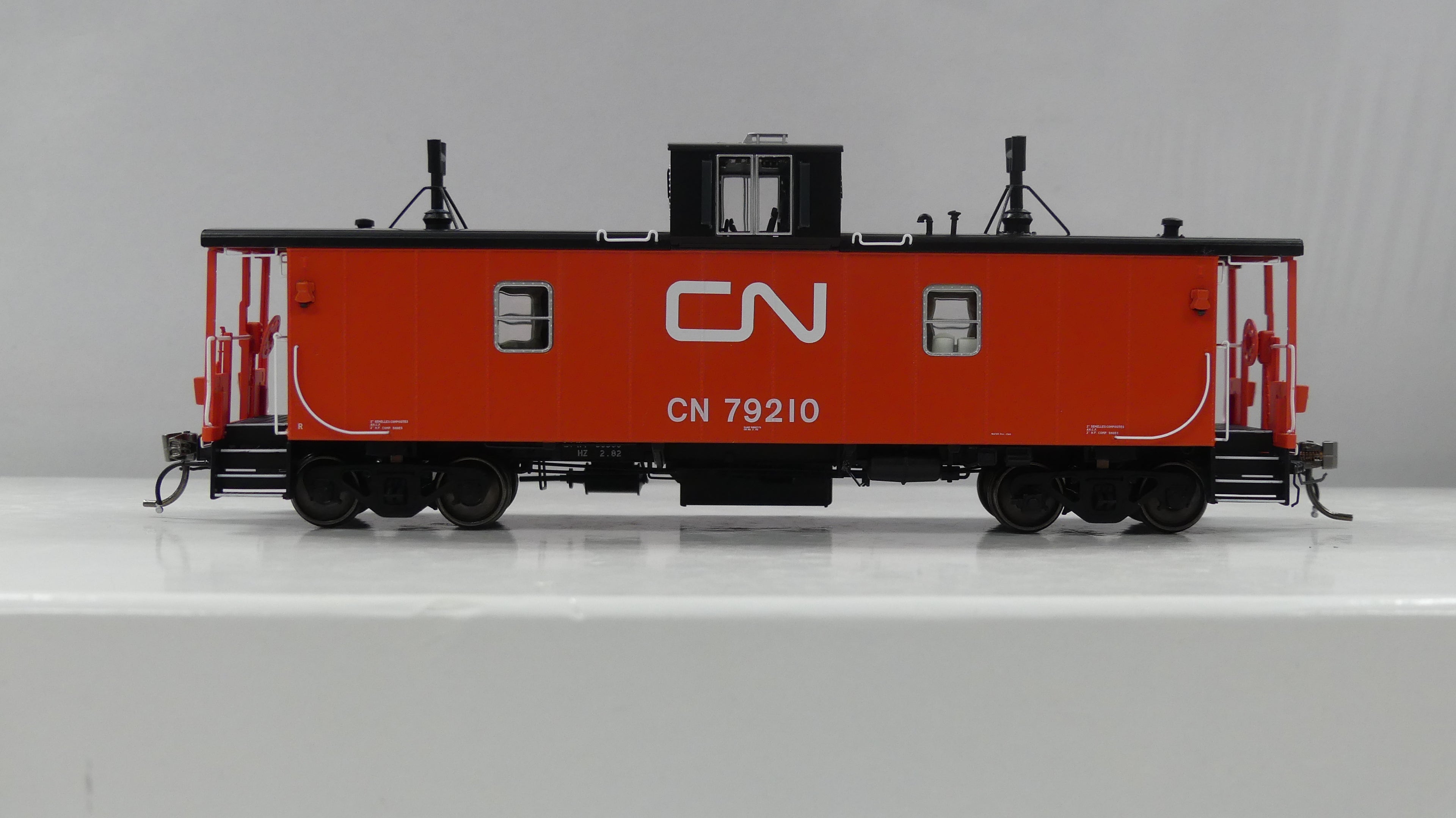 Rapido HO Scale Hawker Siddeley CN Caboose Late W/ Black Steps