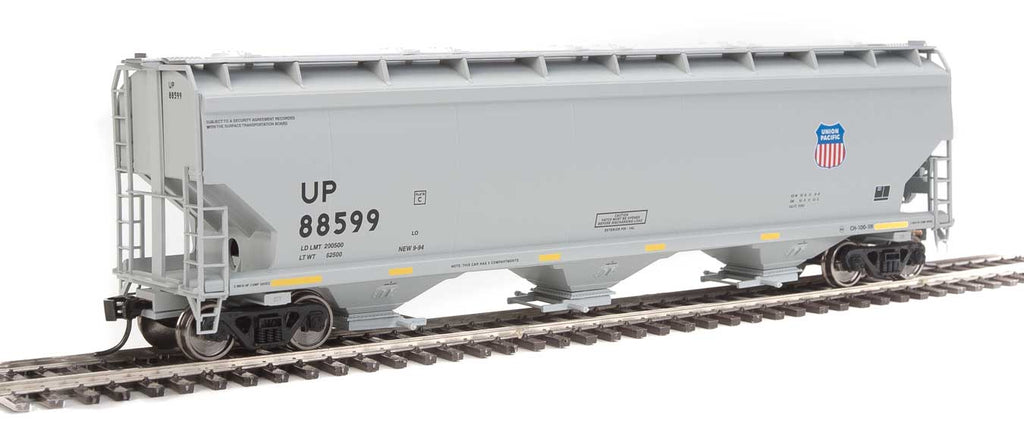 Walthers Mainline 60' NSC 5150 3-Bay Covered Hopper Union Pacific