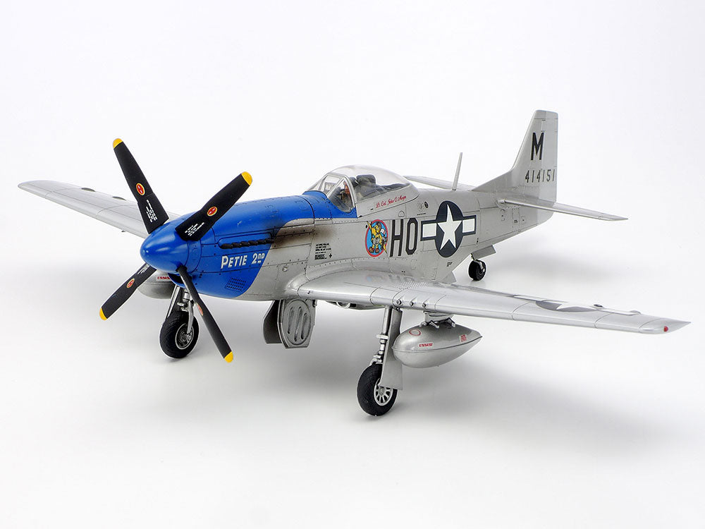 1/48 SCALE NORTH AMERICAN P-51D MUSTANG™ 8TH AIR FORCE