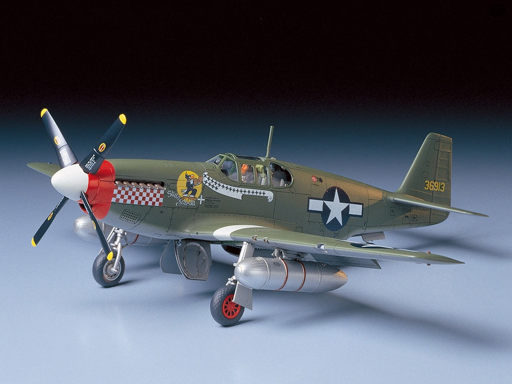 1/48 SCALE NORTH AMERICAN P-51B MUSTANG™