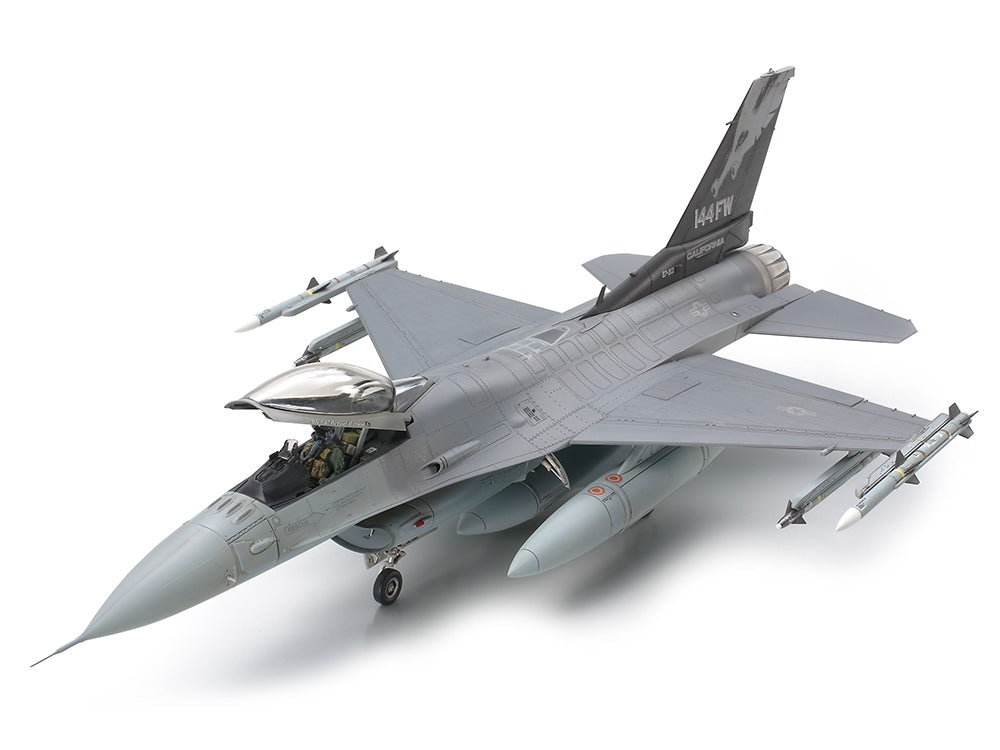 1/48 SCALE LOCKHEED MARTIN® F-16®C [BLOCK 25/32] FIGHTING FALCON® ANG