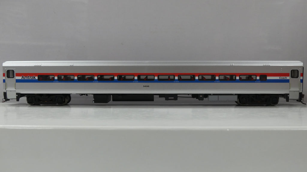 Rapido  Ho Scale Horizon ADA Coach Amtrak Ph III