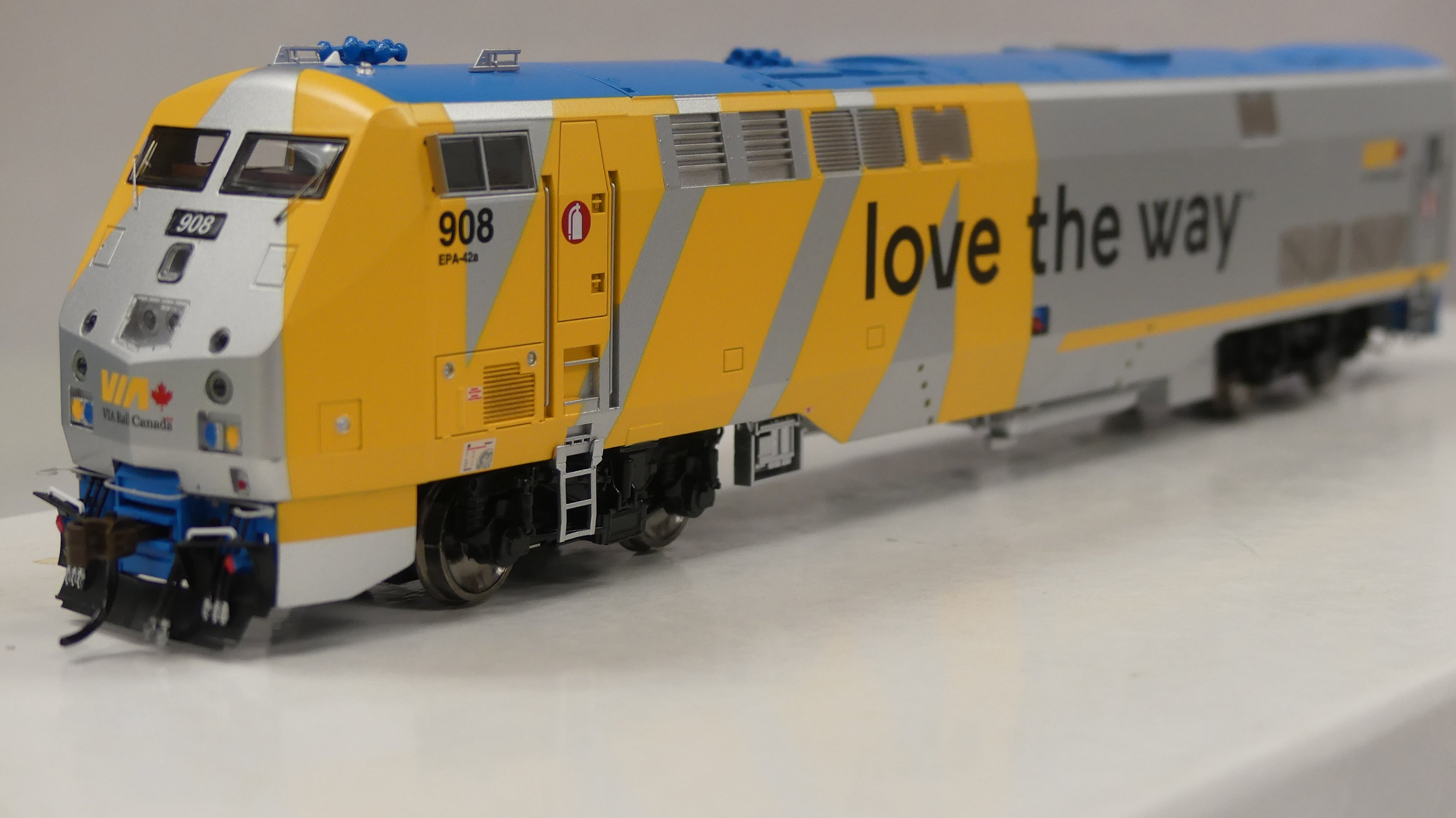 Athearn Genesis HO Scale P42DC VIA Rail "Love The Way" DCC & Sound