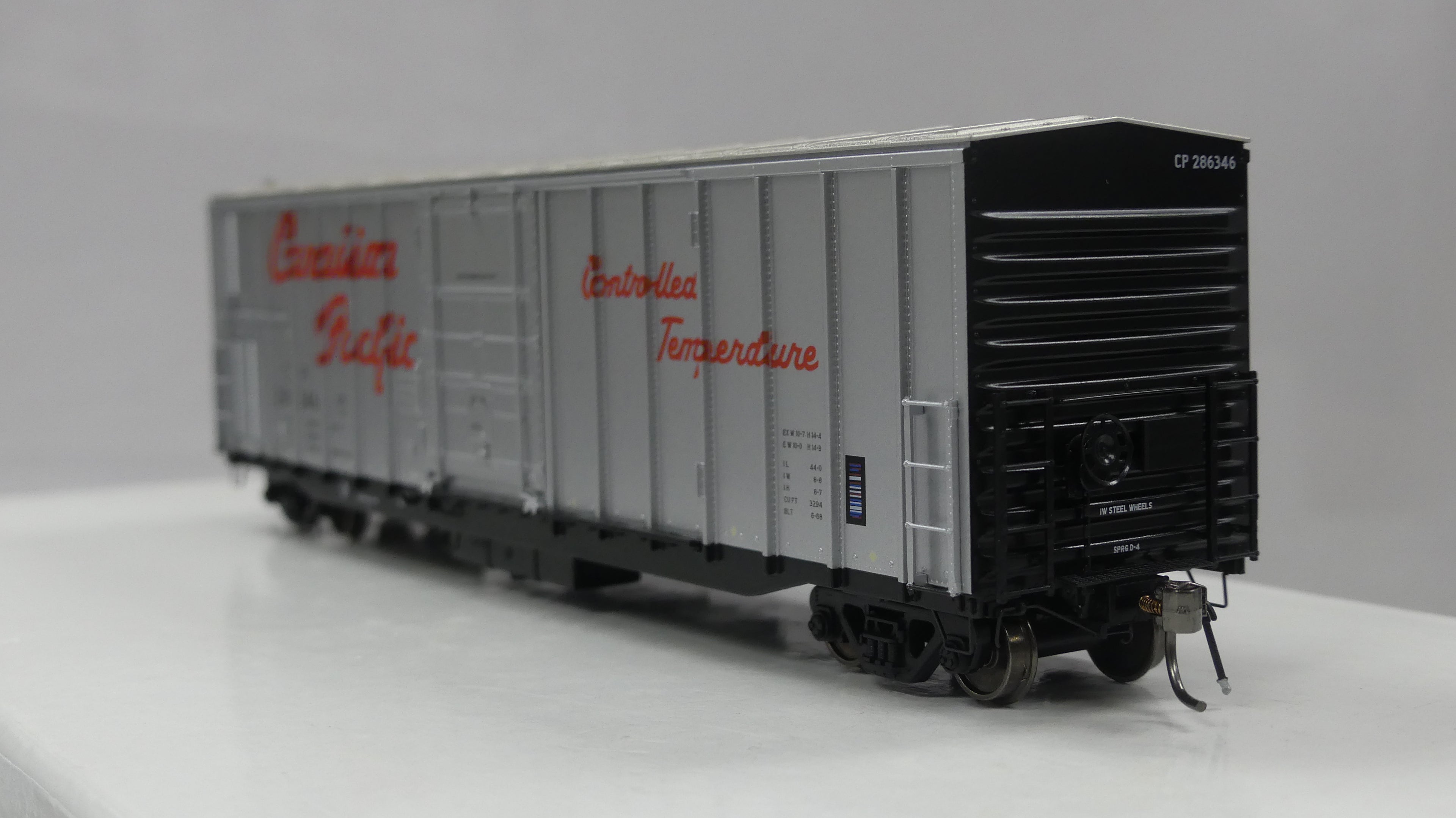Rapido HO Scale NSC 3294 CU.fT. CP Mechanical Reefer - Script Logo Single Car