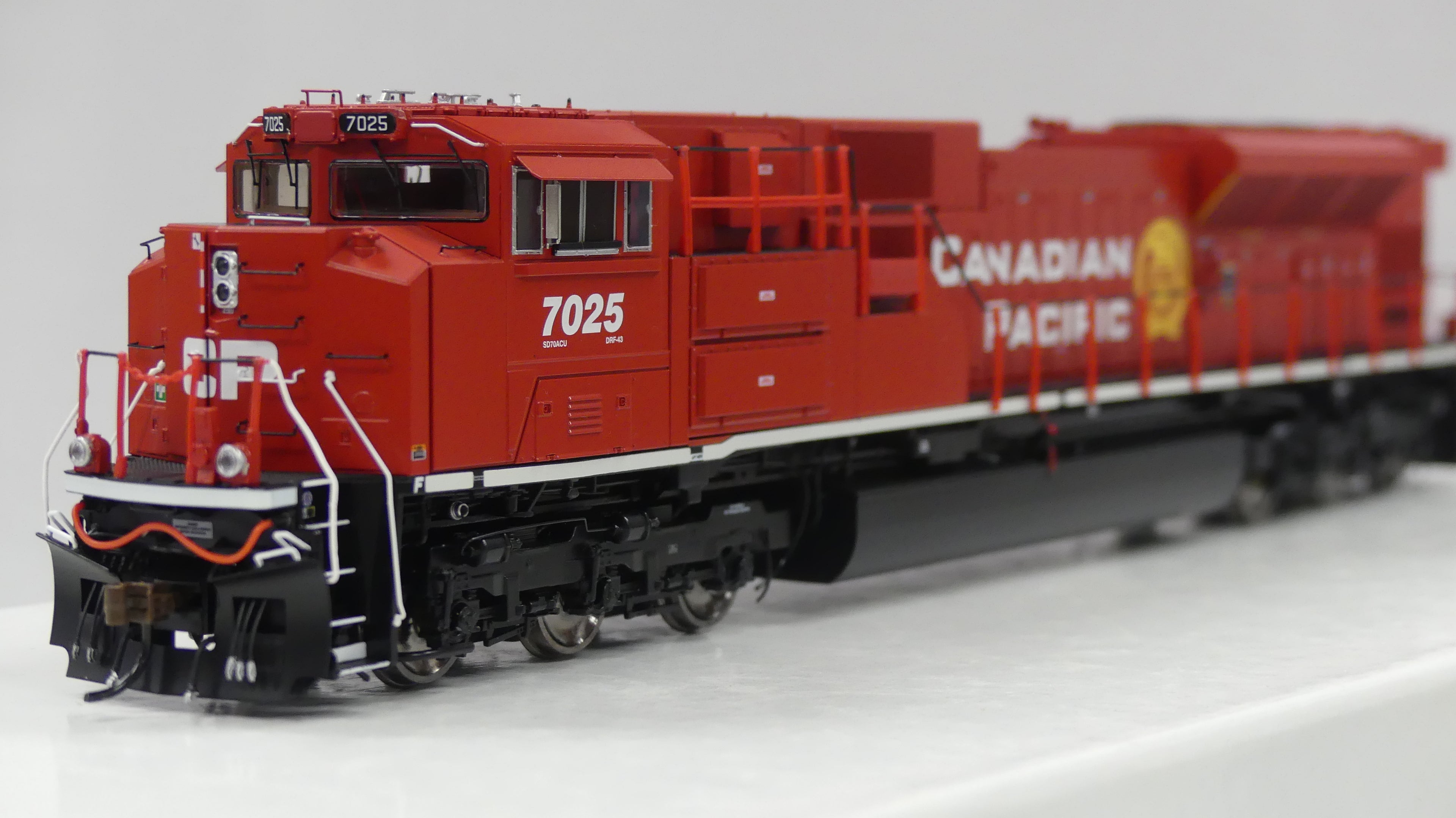 Athearn Genesis HO Scale SD70ACu Canadian Pacific# 7025 DCC Ready