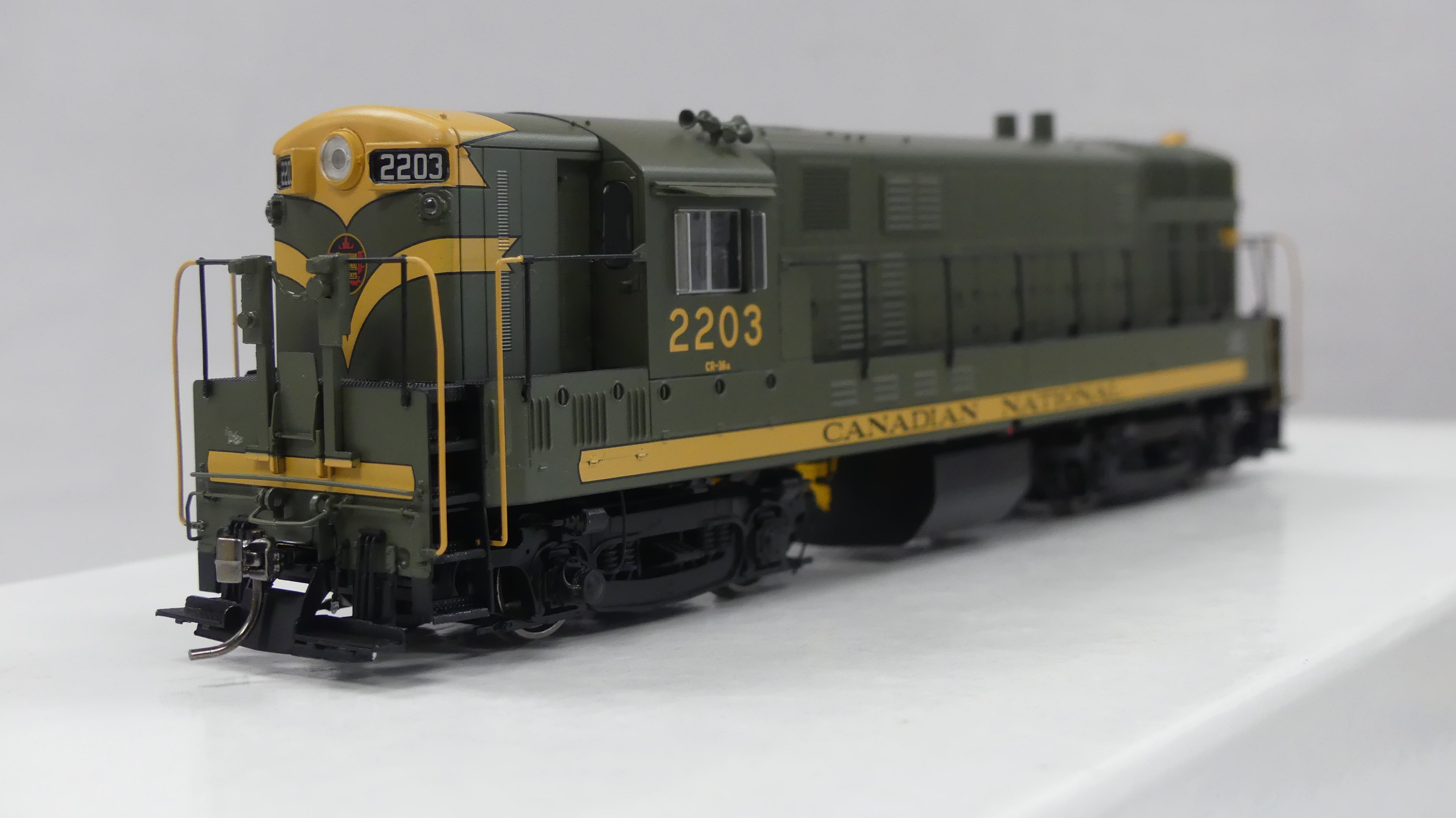 Rapido Ho Scale Fairbanks Morse H16-44 Canadian National CNR DCC & Sound