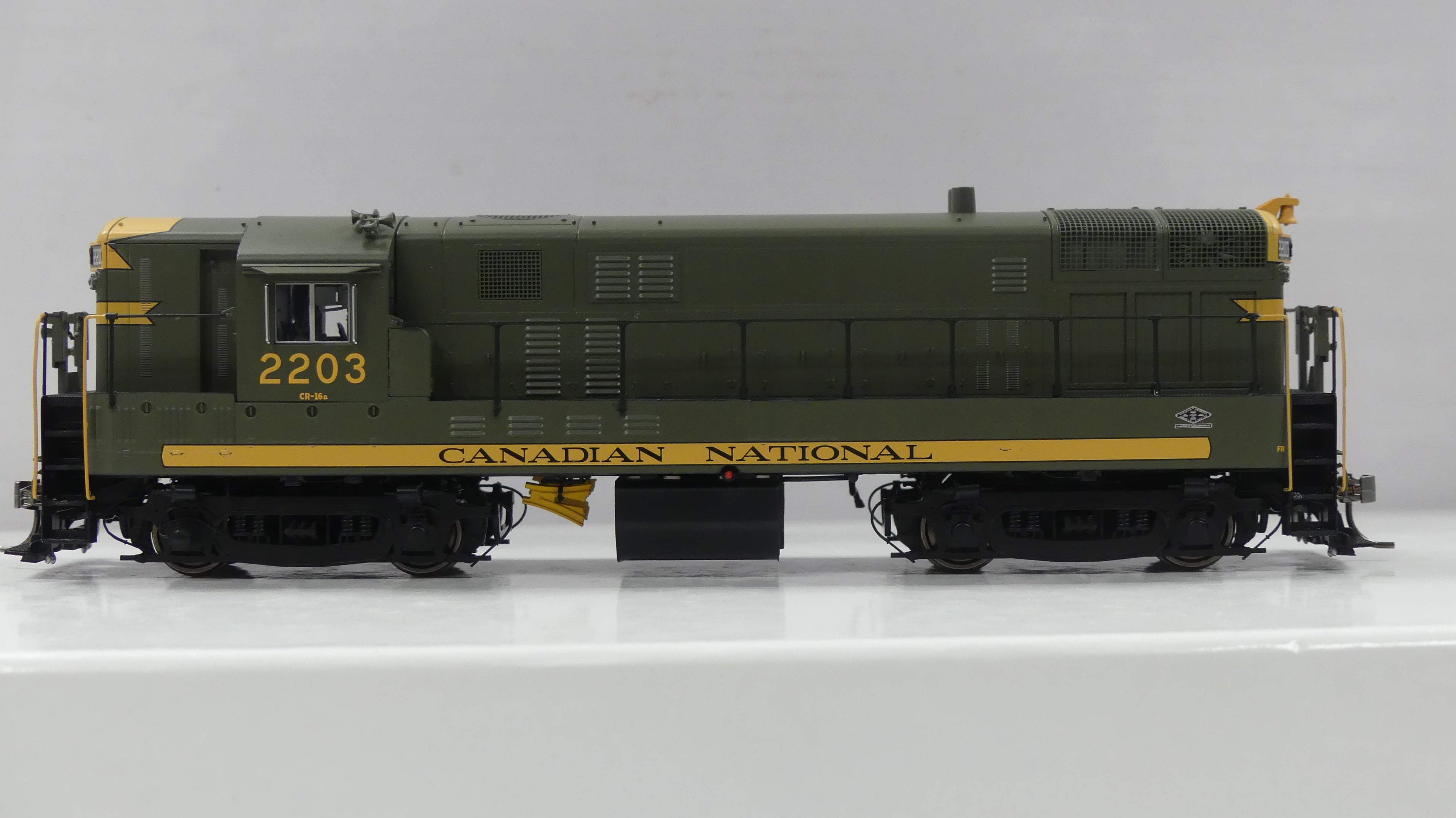 Rapido Ho Scale Fairbanks Morse H16-44 Canadian National CNR DCC & Sound