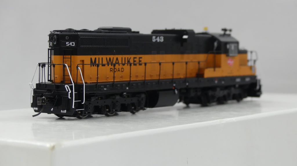 Rapido Ho Scale EMD SD10 Milwaukee Road DCC & Sound