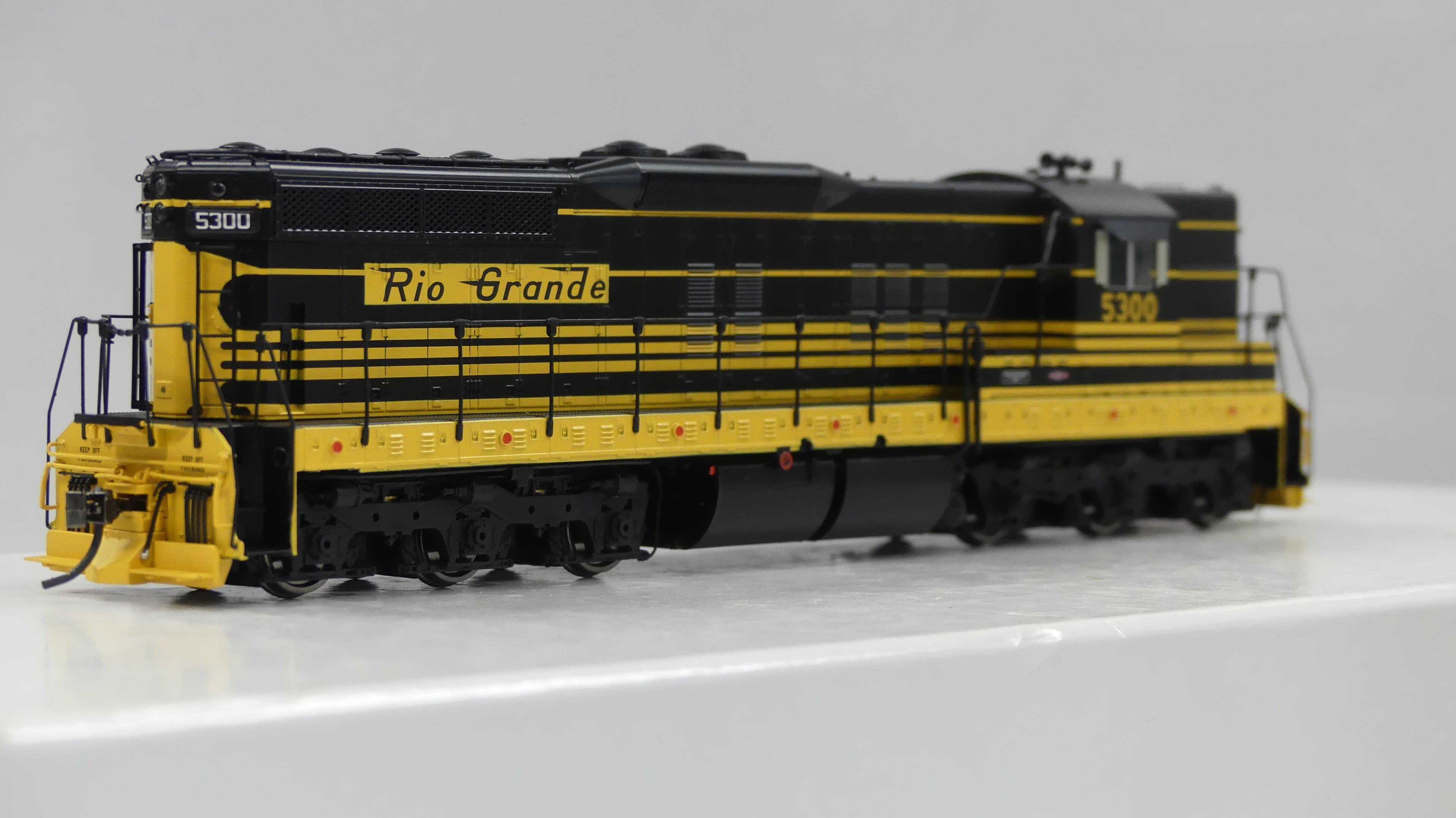 Rapido Ho Scale EMD SD7 Denver & Rio Grande Western DCC & Sound