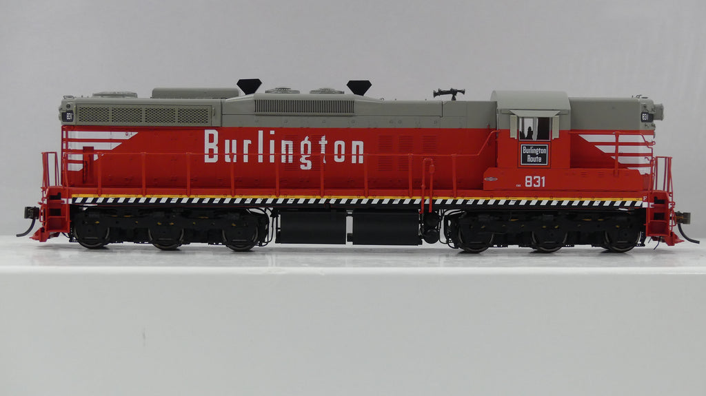 Rapido Ho Scale EMD SD9 Burlington (CB&Q) Striped Sill DCC & Sound