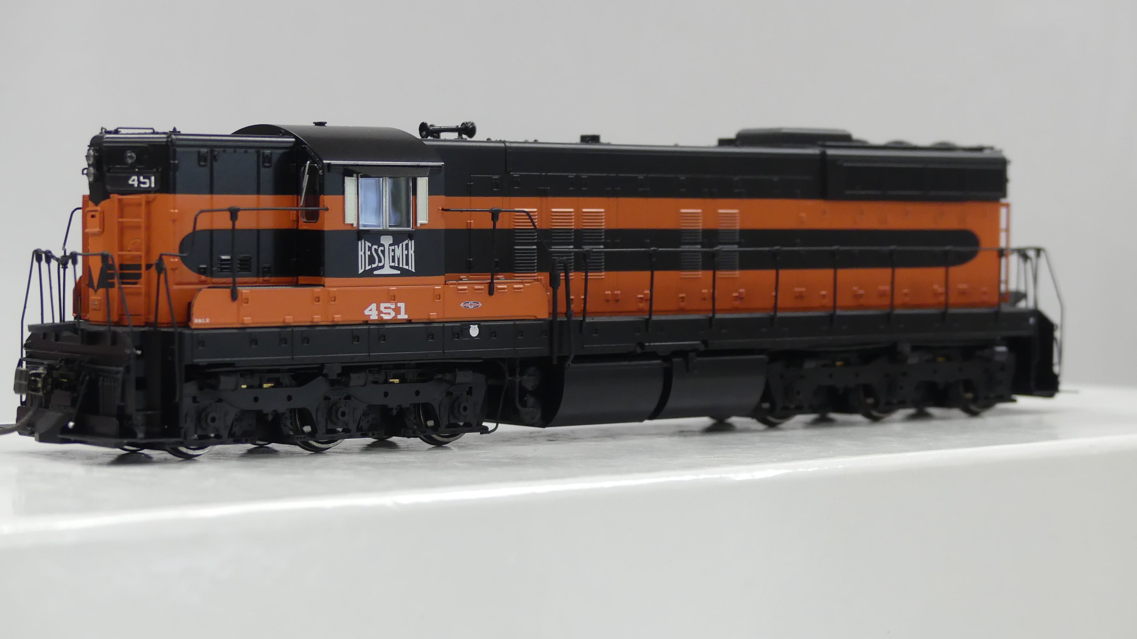 Rapido Ho Scale EMD SD7 Bessemer & Lake Erie DCC & Sound