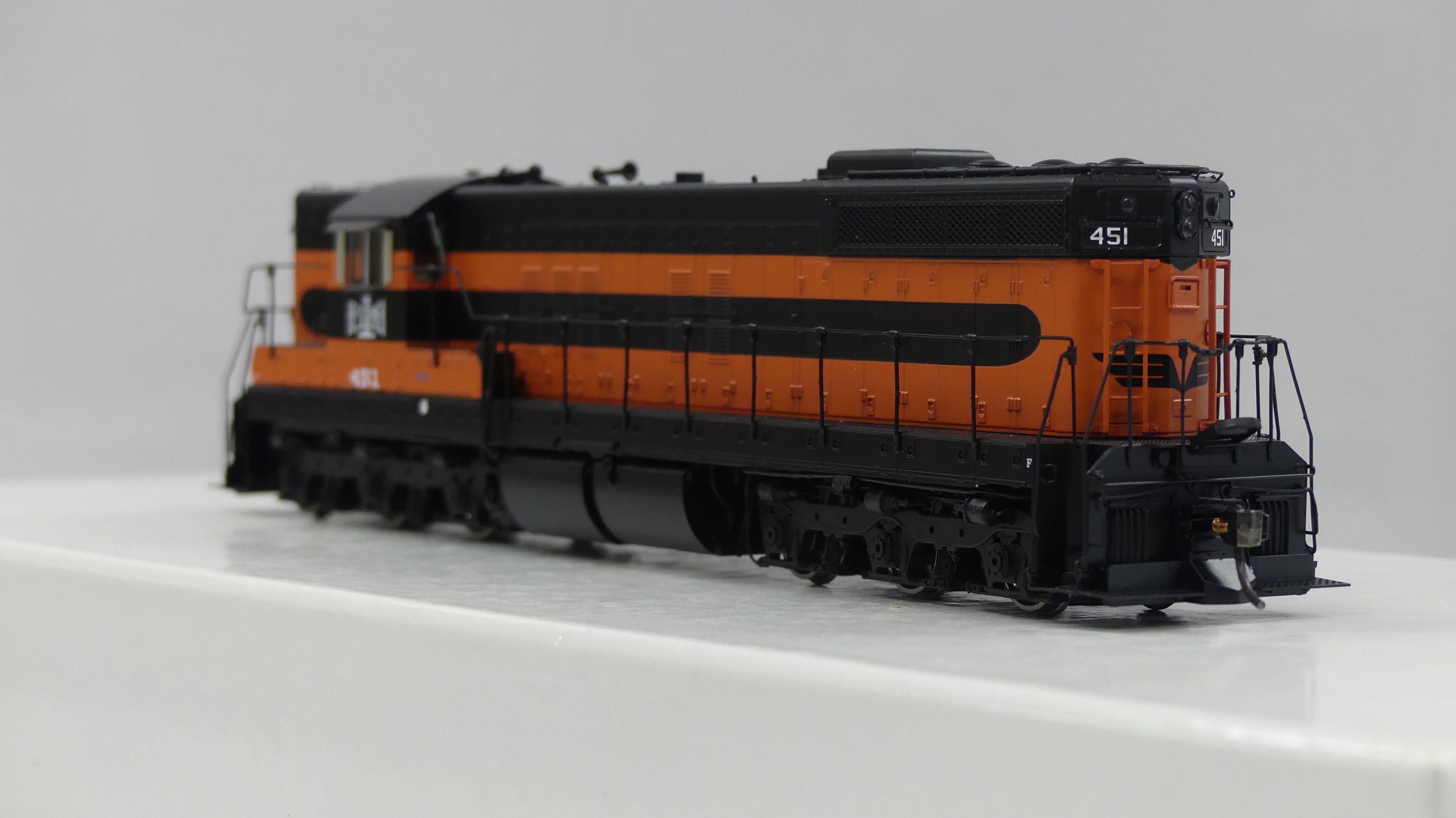 Rapido Ho Scale EMD SD7 Bessemer & Lake Erie DCC & Sound