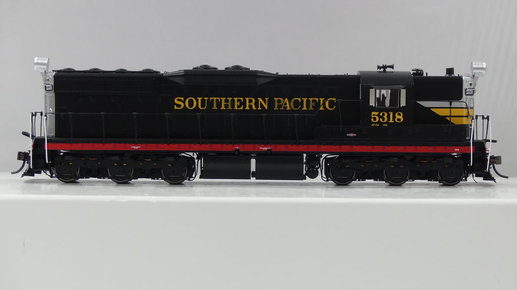Rapido Ho Scale EMD SD7 Southern Pacific Black Widow Scheme (Yellow Font) #5318 DCC & Sound