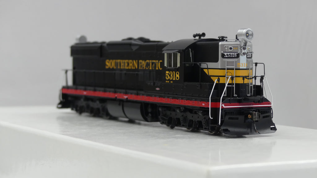 Rapido Ho Scale EMD SD7 Southern Pacific Black Widow Scheme (Yellow Font) #5318 DCC & Sound