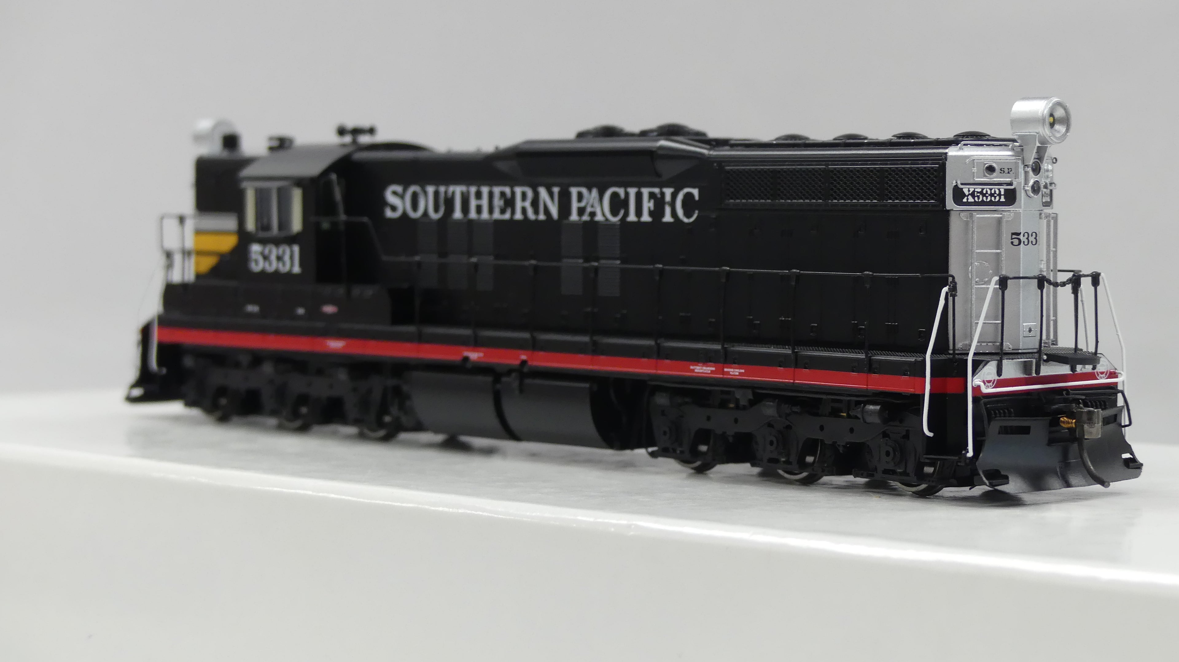 Rapido Ho Scale EMD SD7 Southern Pacific Black Widow Scheme DCC & Sound