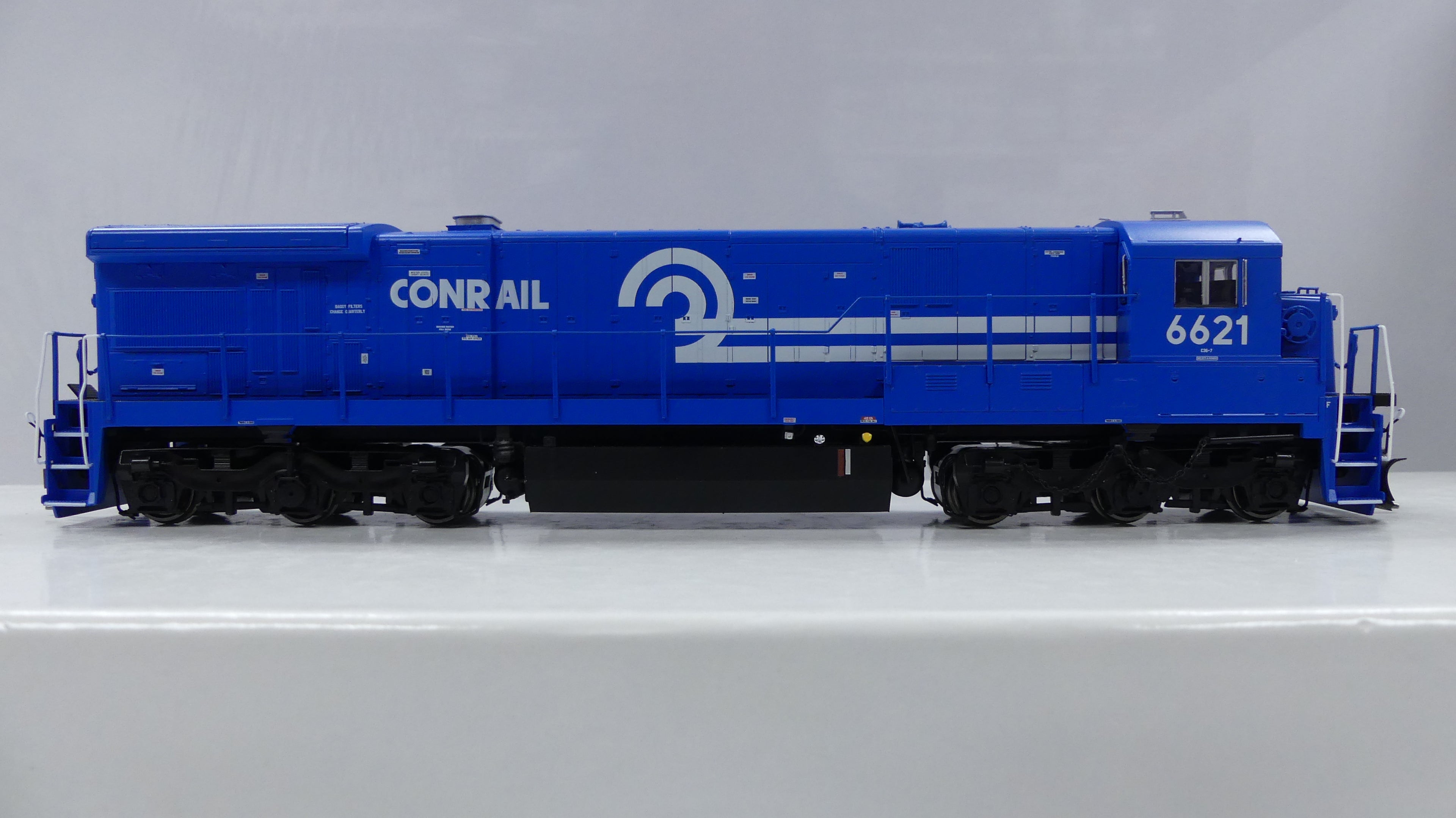 Rapido Ho Scale C36-7 Conrail DCC & Sound