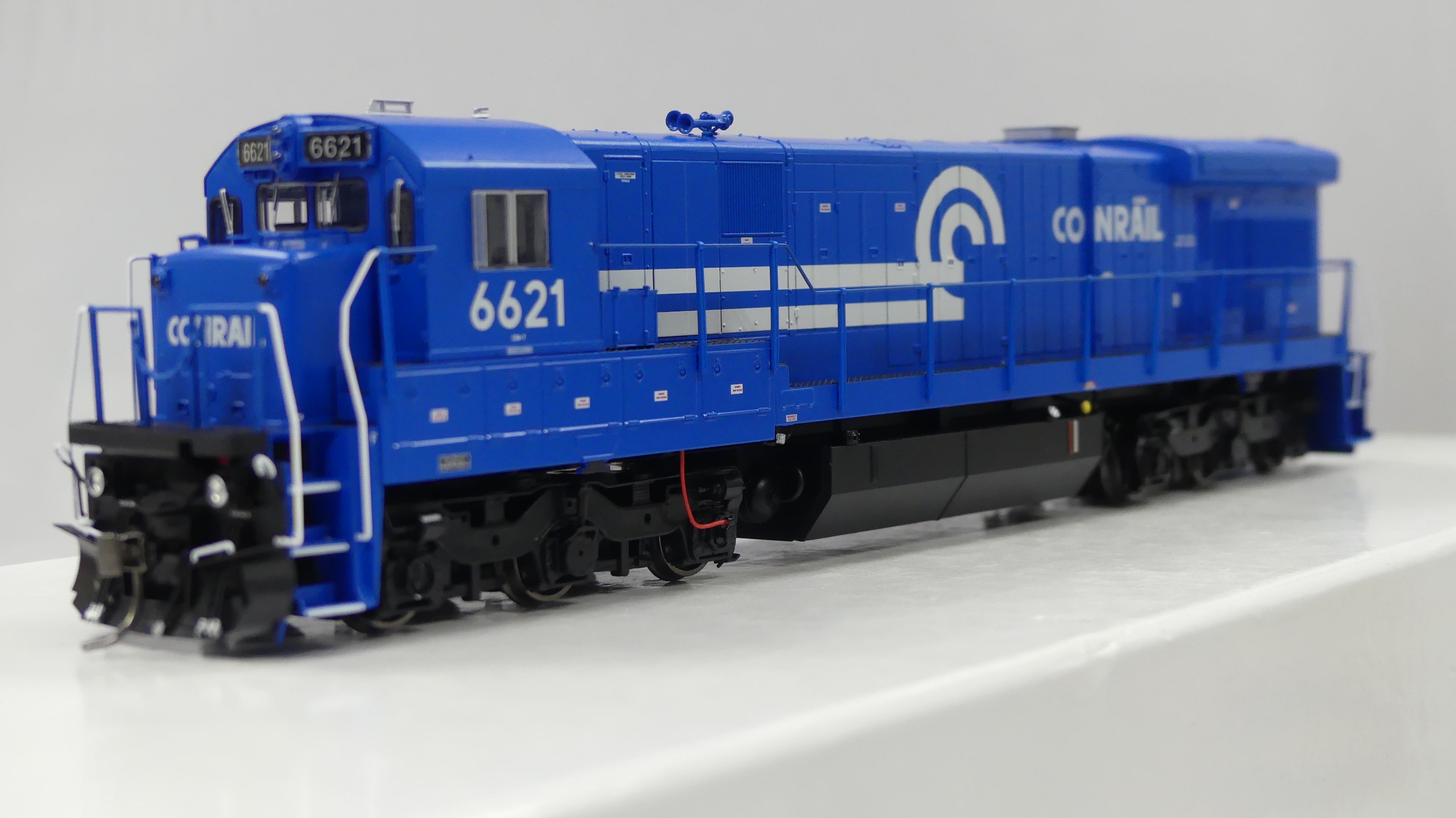 Rapido Ho Scale C36-7 Conrail DCC & Sound