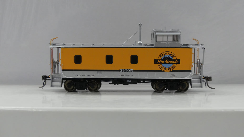 HO D&RGW End Cupola Steel Caboose w/ Post-War Mods: Single Stripe Scheme