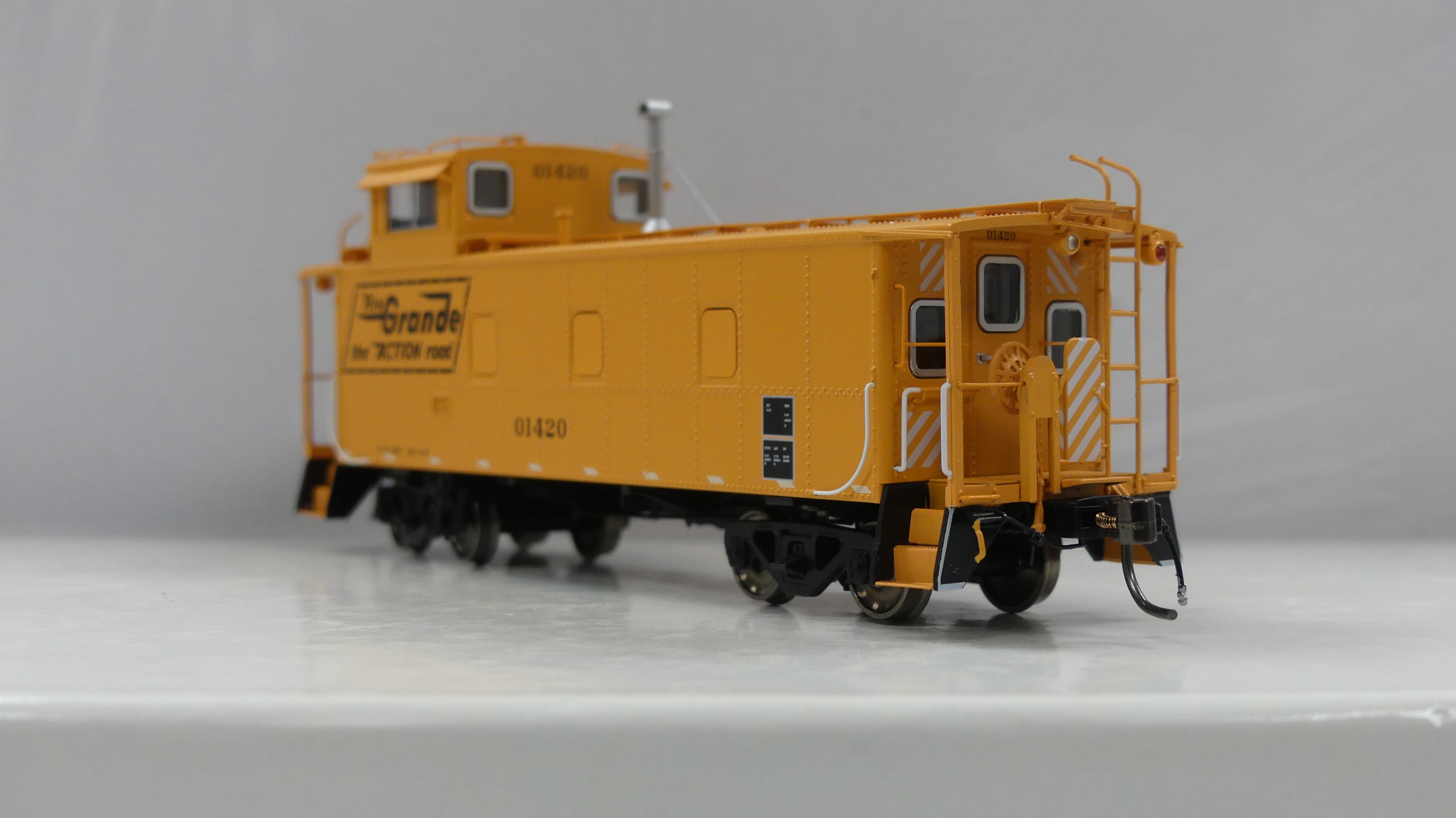 HO D&RGW End Cupola Steel Caboose w/ Late Mods: Action Road Scheme