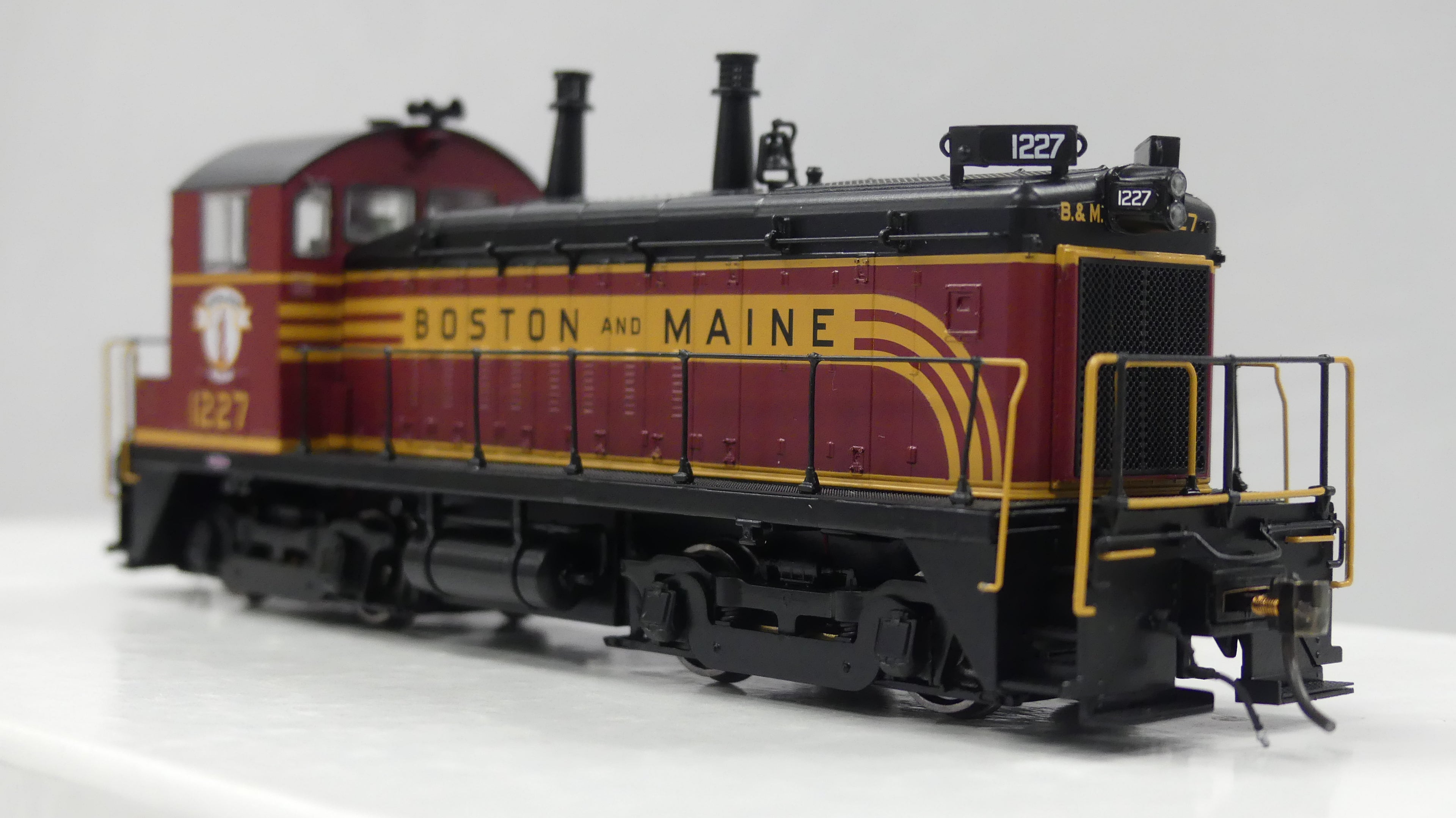 Rapido HO Scale EMD SW9 Boston & Maine (As delivered) DCC Ready