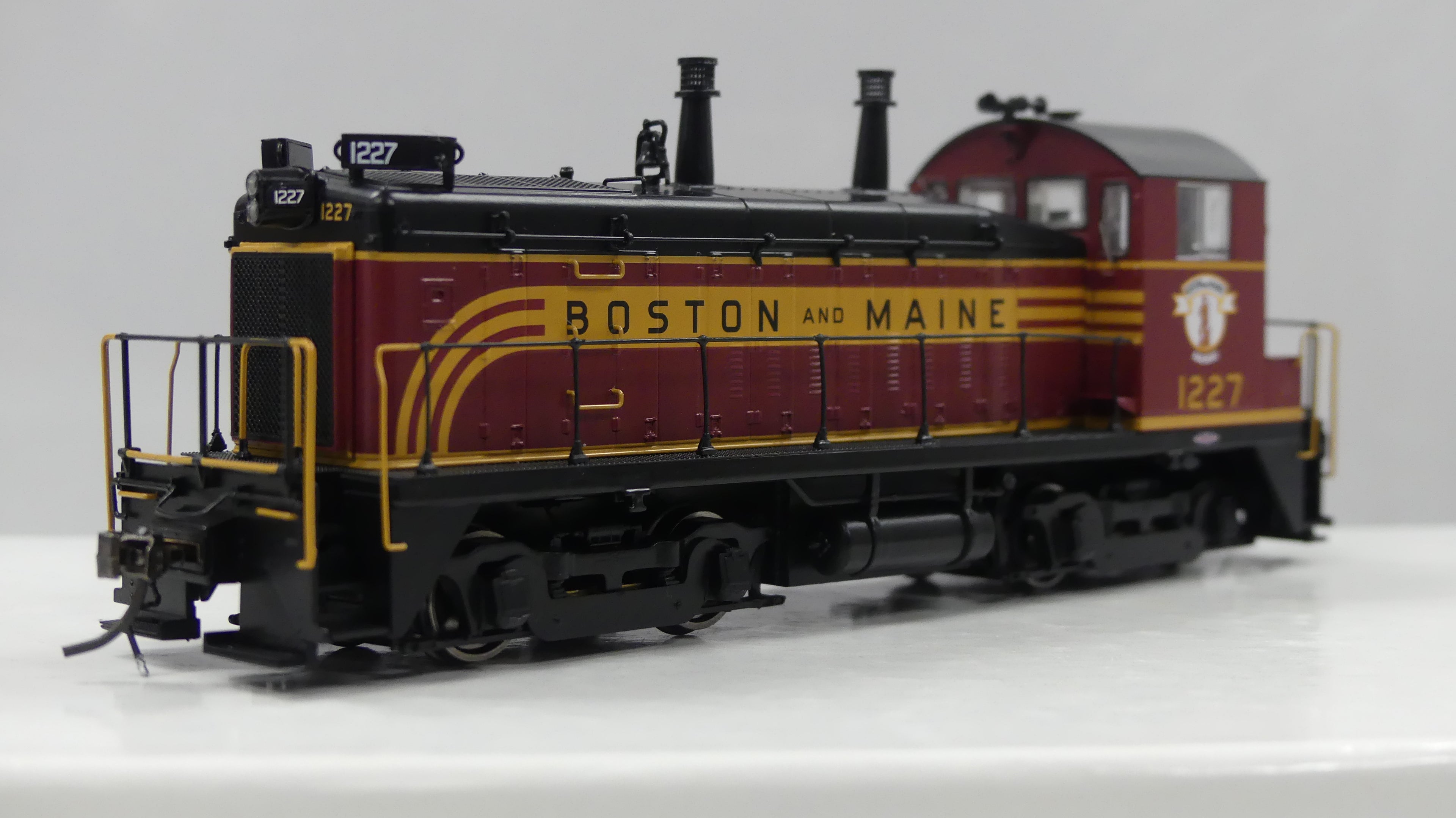 Rapido HO Scale EMD SW9 Boston & Maine (As delivered) DCC Ready